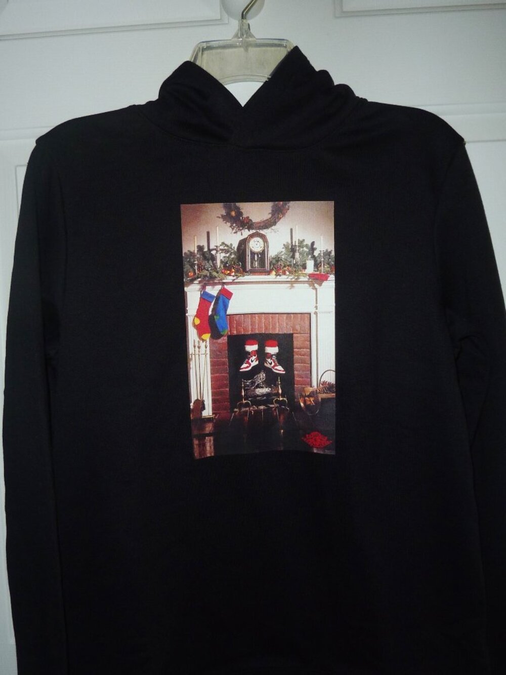NWT Unisex Nike Air Jordan Black Hoodie Pullover Christmas Mantel Graphics Y XL